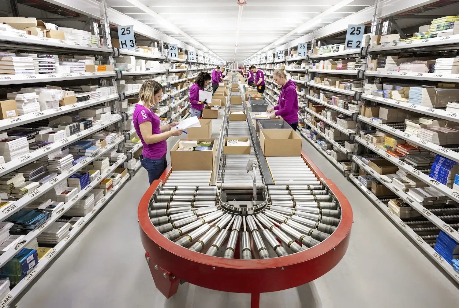 240424_Lila_Logistik_BF_5745_52_57_rk (1)